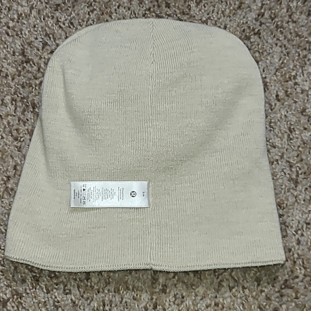 lululemon athletica Cream Knit Beanie - Picture 11 of 12